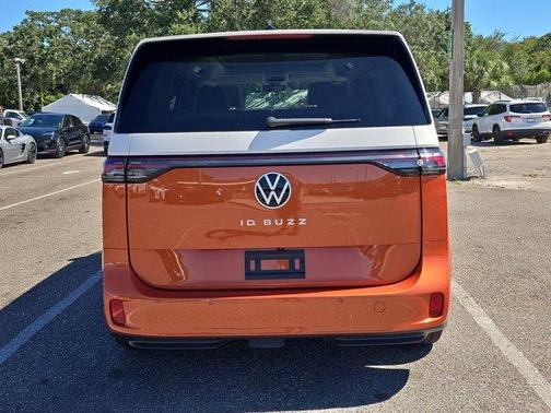 2025 Volkswagen ID. Buzz Pro S Plus