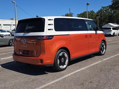 2025 Volkswagen ID. Buzz Pro S Plus