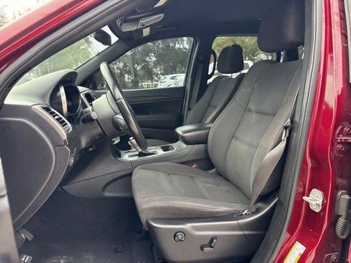 2020 Jeep Grand Cherokee Laredo E