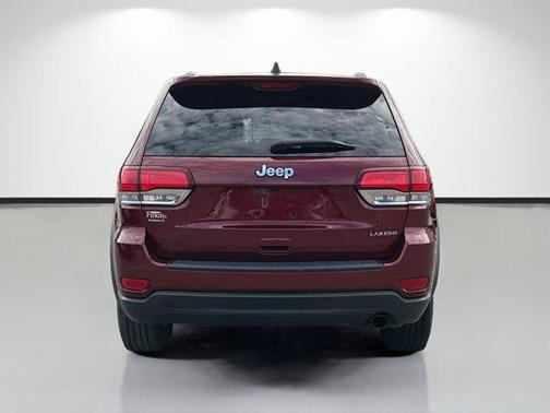 2020 Jeep Grand Cherokee Laredo E