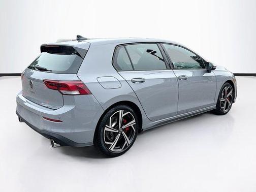2026 Volkswagen Golf GTI SE
