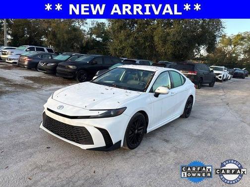 2025 Toyota Camry SE