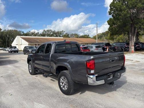 2018 Toyota Tacoma SR5