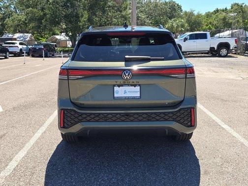 2025 Volkswagen Tiguan 2.0T SE R-Line Black