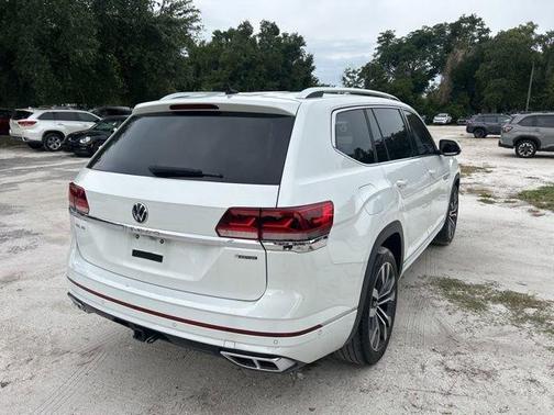 Opal White Pearl Effect 2023 Volkswagen Atlas 3.6L SEL Premium R-Line