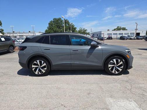 2025 Volkswagen ID.4 LIMITED