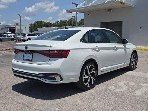 2025 Volkswagen Jetta 1.5T SEL