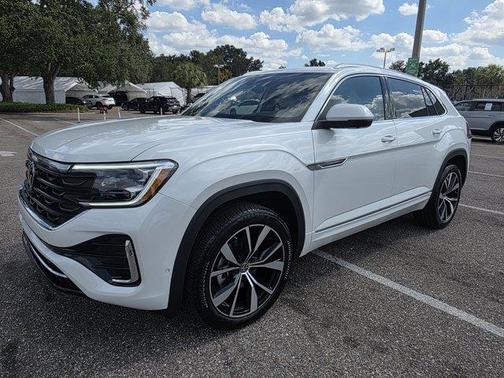 2026 Volkswagen Atlas Cross Sport 2.0T SEL Premium R-Line