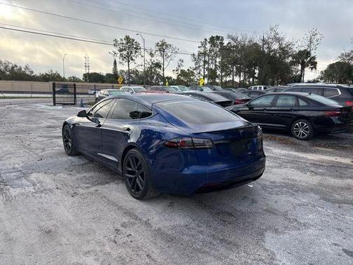 2022 Tesla Model S Plaid