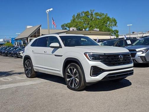 2025 Volkswagen Atlas Cross Sport 2.0T SEL Premium R-Line