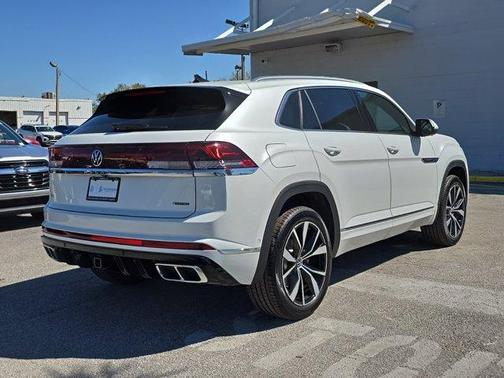 2025 Volkswagen Atlas Cross Sport 2.0T SEL Premium R-Line