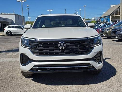 2025 Volkswagen Atlas Cross Sport 2.0T SEL Premium R-Line