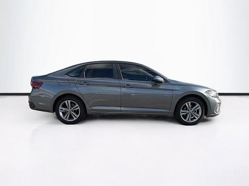 2022 Volkswagen Jetta 1.5T SE