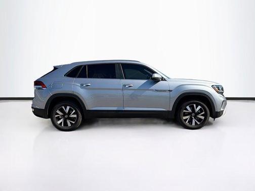 2022 Volkswagen Atlas Cross Sport 2.0T SE