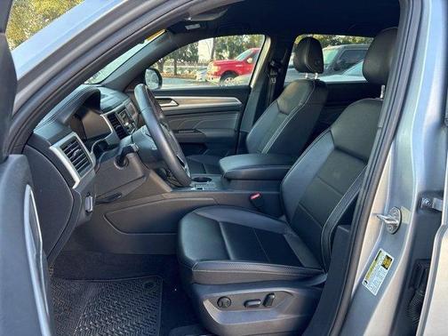 2022 Volkswagen Atlas Cross Sport 2.0T SE