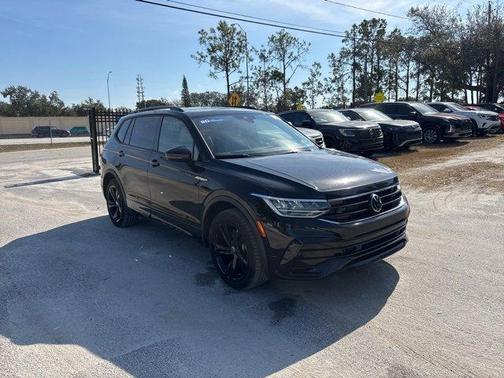 2024 Volkswagen Tiguan 2.0T SE R-Line Black