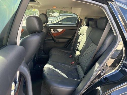 2013 INFINITI FX37 Base