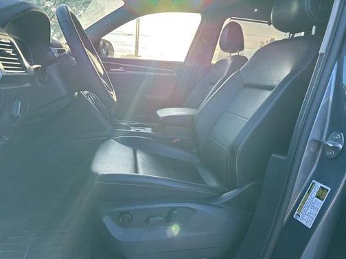 2022 Volkswagen Atlas 3.6L SE w/Technology