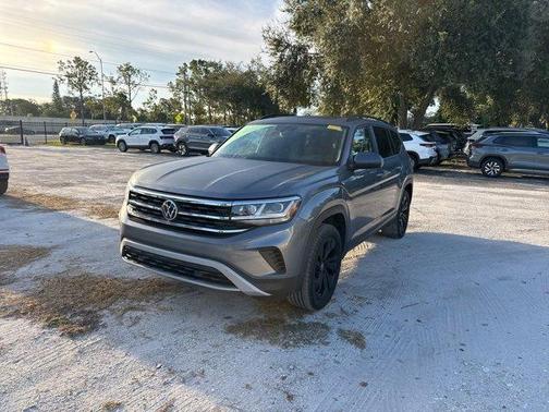 2022 Volkswagen Atlas 3.6L SE w/Technology