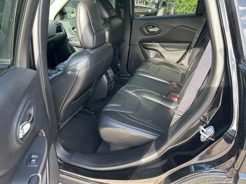 Diamond Black 2019 Jeep Cherokee Limited