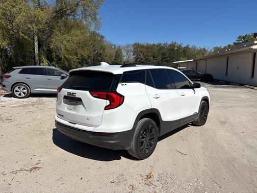 2021 GMC Terrain SLE