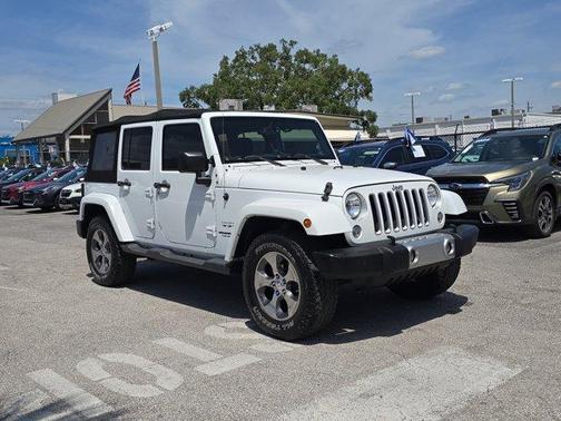 2016 Jeep Wrangler Unlimited Sahara