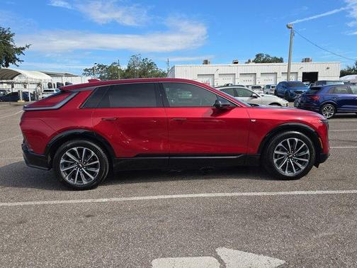 2024 Cadillac LYRIQ Sport