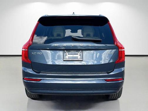 2023 Volvo XC90 B5 Core