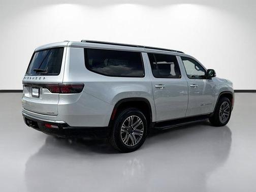 Silver Zynith 2024 Jeep Wagoneer L Series II