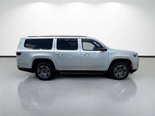 Silver Zynith 2024 Jeep Wagoneer L Series II