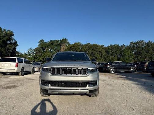 Silver Zynith 2024 Jeep Wagoneer L Series II