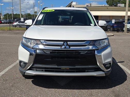 2016 Mitsubishi Outlander SE