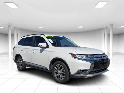 2016 Mitsubishi Outlander SE