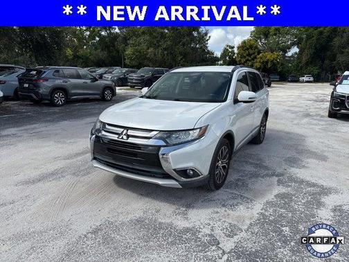 2016 Mitsubishi Outlander SE