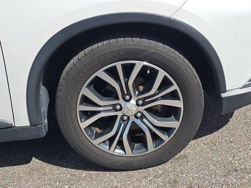 2016 Mitsubishi Outlander SE