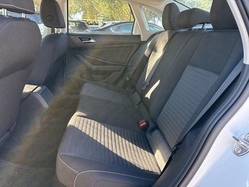 2022 Volkswagen Jetta 1.5T S