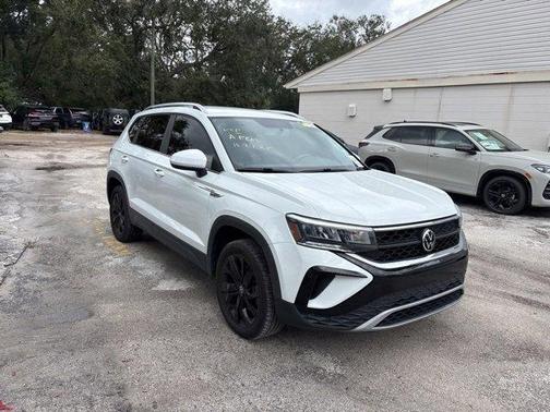 2022 Volkswagen Taos 1.5T SE