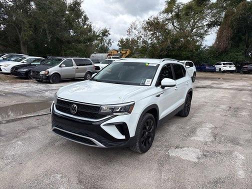 2022 Volkswagen Taos 1.5T SE