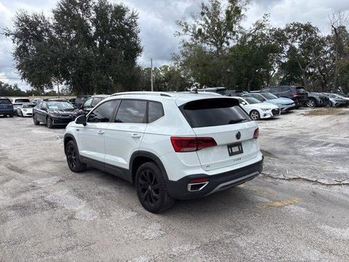 2022 Volkswagen Taos 1.5T SE