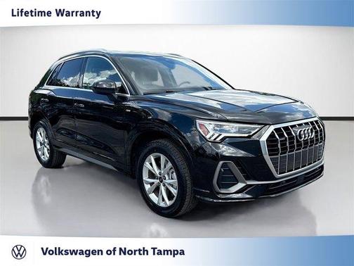 Mythos Black Metallic 2025 Audi Q3 45 S line Premium