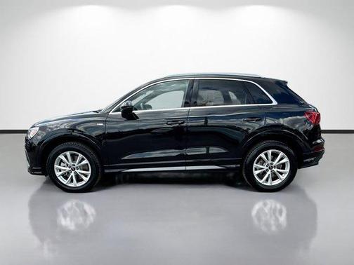 Mythos Black Metallic 2025 Audi Q3 45 S line Premium