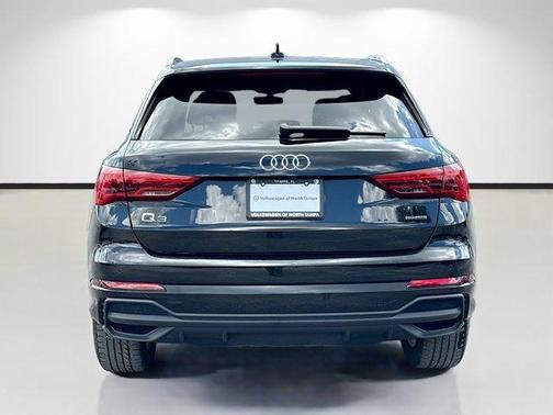 Mythos Black Metallic 2025 Audi Q3 45 S line Premium