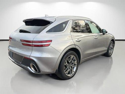 Savile Silver 2023 Genesis GV70 2.5T