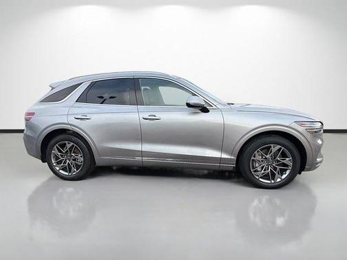 Savile Silver 2023 Genesis GV70 2.5T