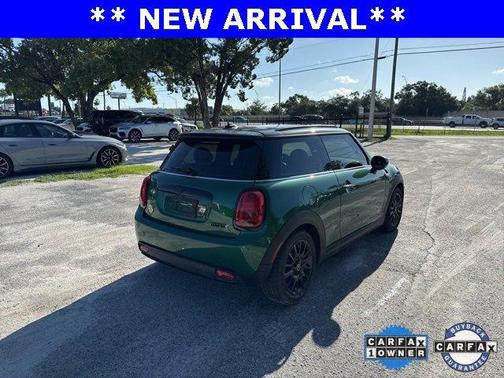 2023 MINI SE Hardtop Cooper