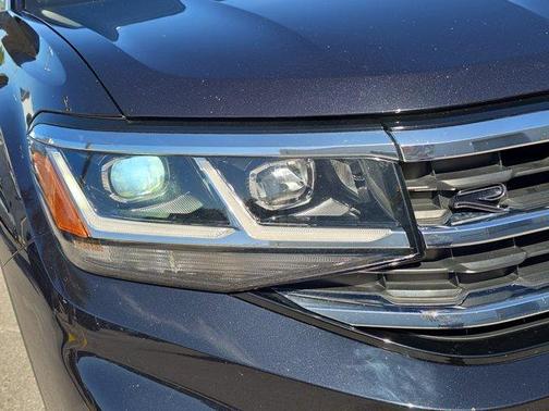 2021 Volkswagen Atlas 3.6 V6 SE w/ Technology R-Line