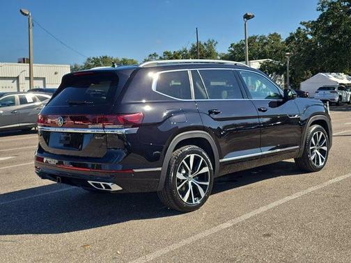 2026 Volkswagen Atlas 2.0T SEL Premium R-Line