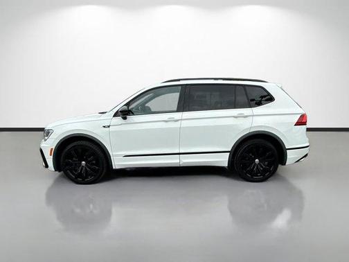 Pure White 2021 Volkswagen Tiguan 2.0T SE R-Line Black