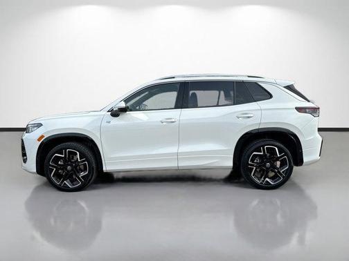 Opal White Pearl 2026 Volkswagen Tiguan 2.0T SEL R-Line Turbo