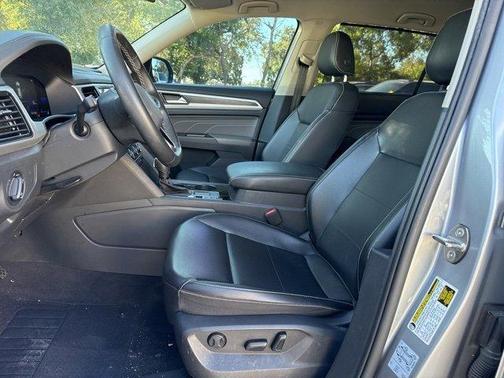 2022 Volkswagen Atlas 2.0T SE w/Technology